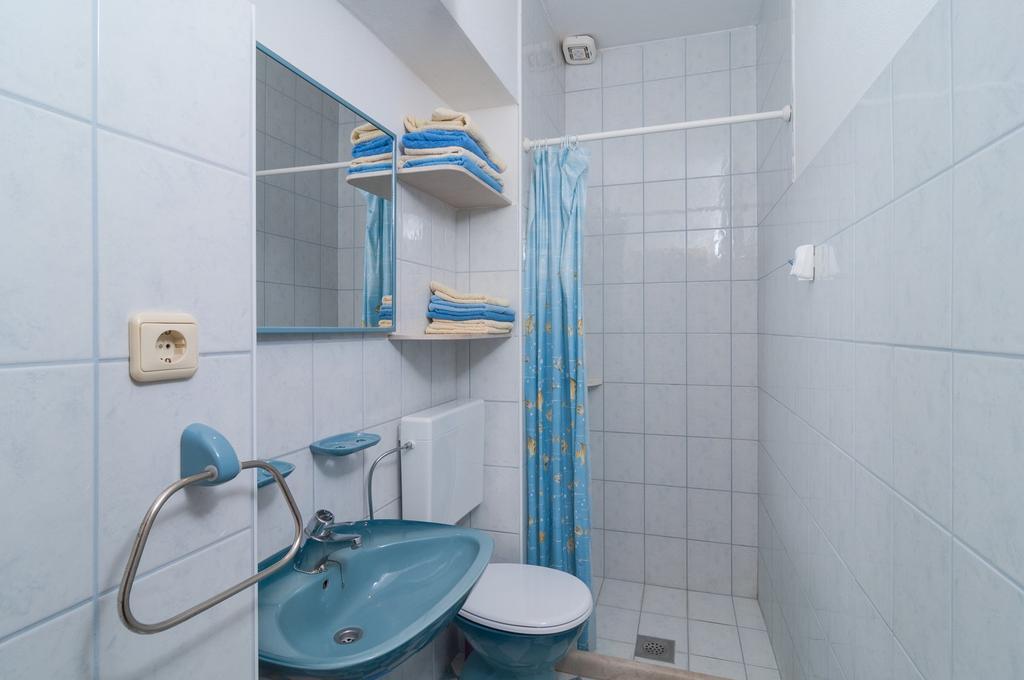 Apartments Jurica Постира Экстерьер фото