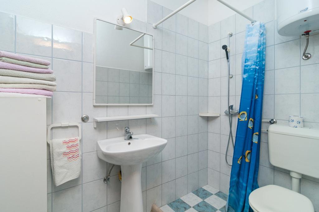 Apartments Jurica Постира Экстерьер фото