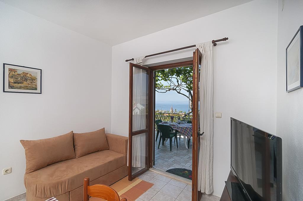 Apartments Jurica Постира Экстерьер фото