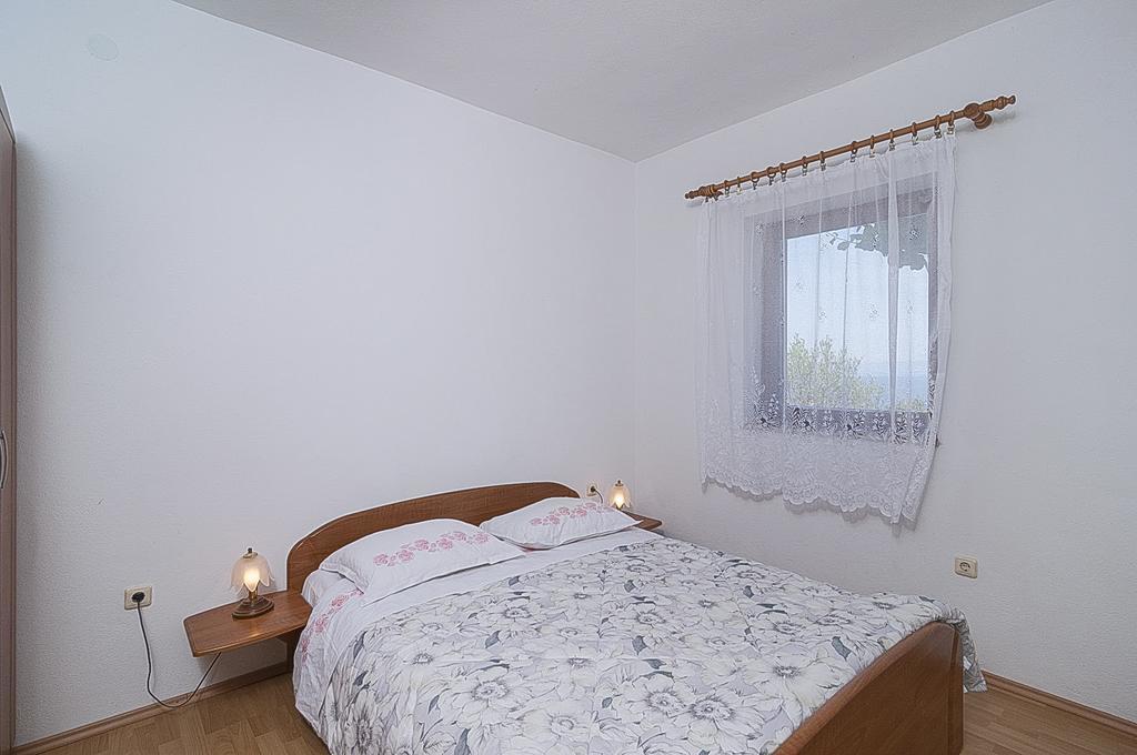 Apartments Jurica Постира Экстерьер фото