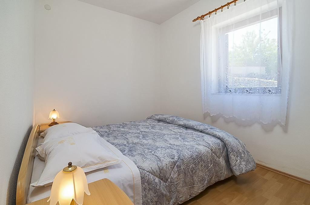 Apartments Jurica Постира Экстерьер фото