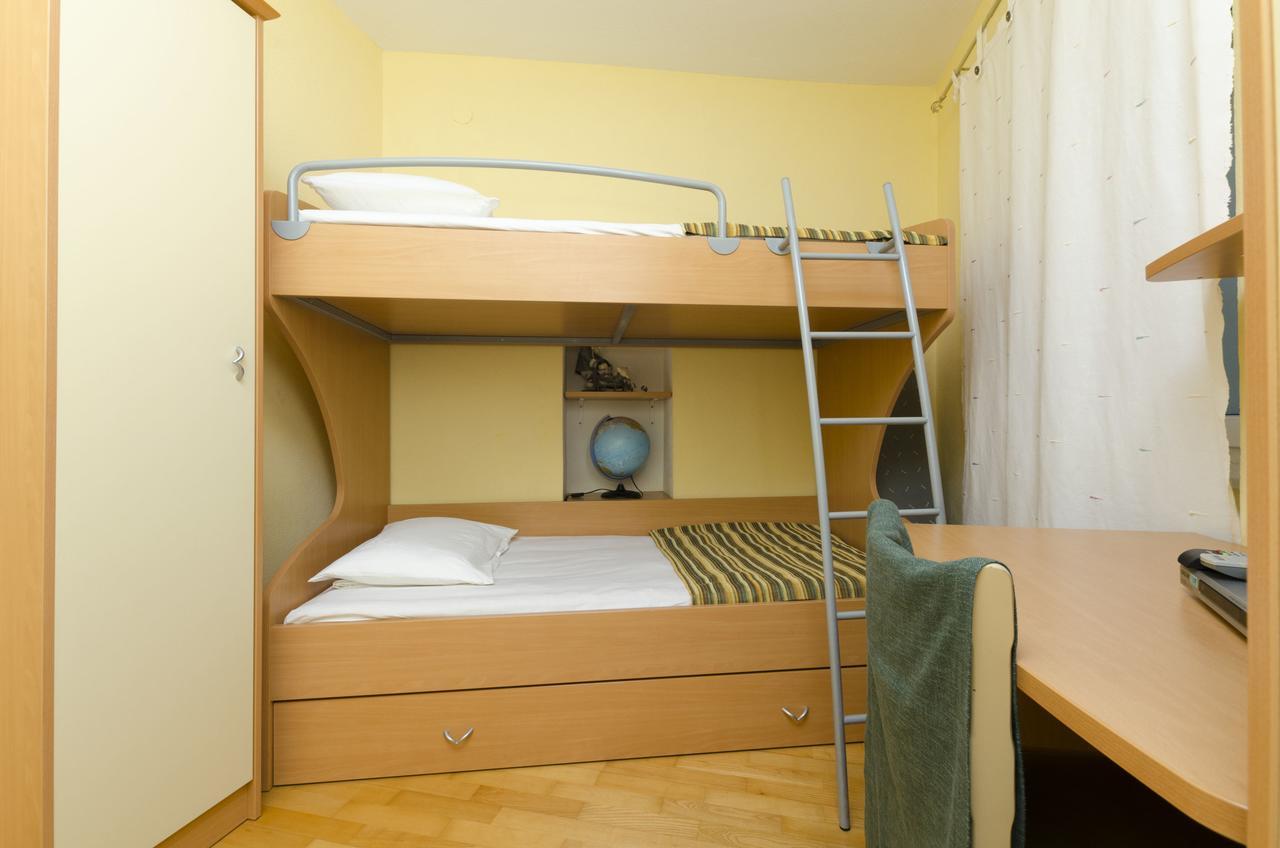 Apartments Jurica Постира Номер фото